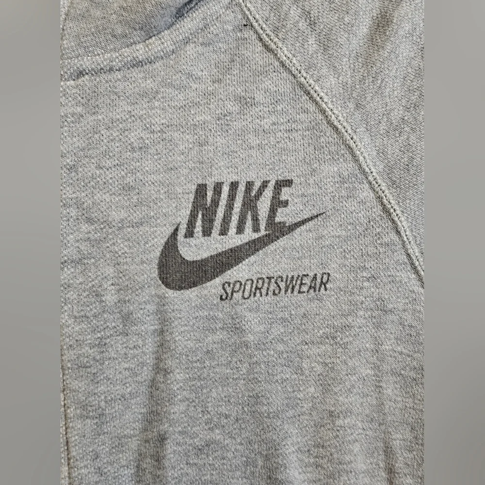 Nike Gray Zip-Up Hoodie - Picture 2 of 9